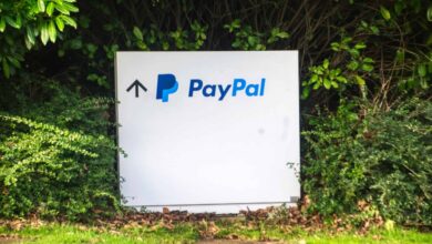 PayPal negocia venda para duas empresas