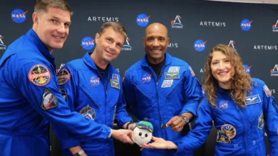 Quatro astronautas da Artemis II são premiados após viagem histórica. Assista
