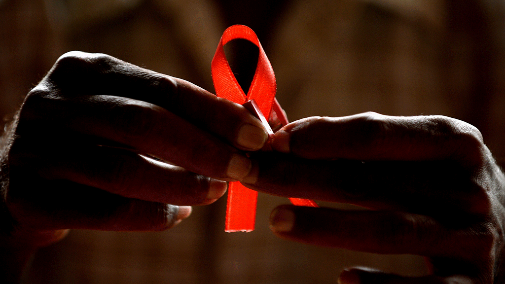 Redução do apoio externo coloca combate ao HIV num momento decisivo