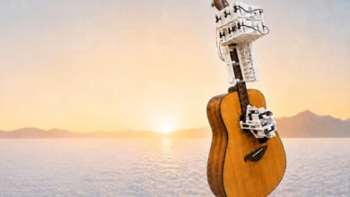 Robô transforma violão comum em instrumento que toca sozinho