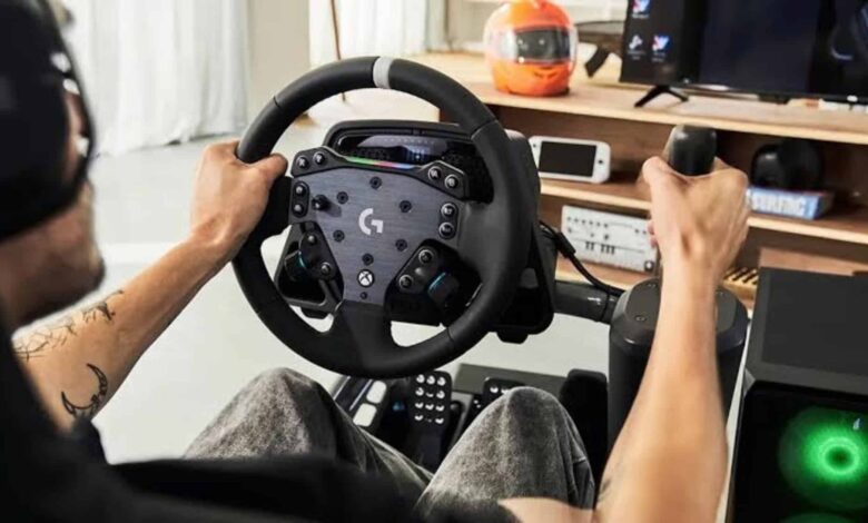 TCL e Logitech G levam automobilismo virtual para as pistas em competição nacional