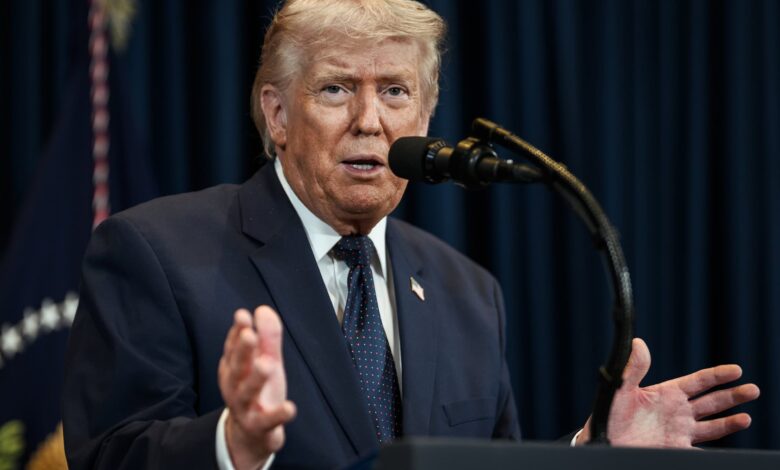 Trump é processado por vender acesso antecipado a posts do Truth Social