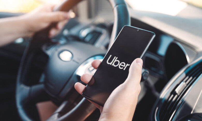 Uber testa cobrar taxa de motoristas para evitar recusas de viagens