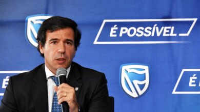 Bernardo Aparício cessa funções no Standard Bank