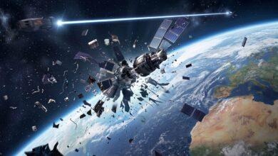 Coincidência? Satélite explodiu no espaço um dia antes de EUA anunciarem armas em órbita