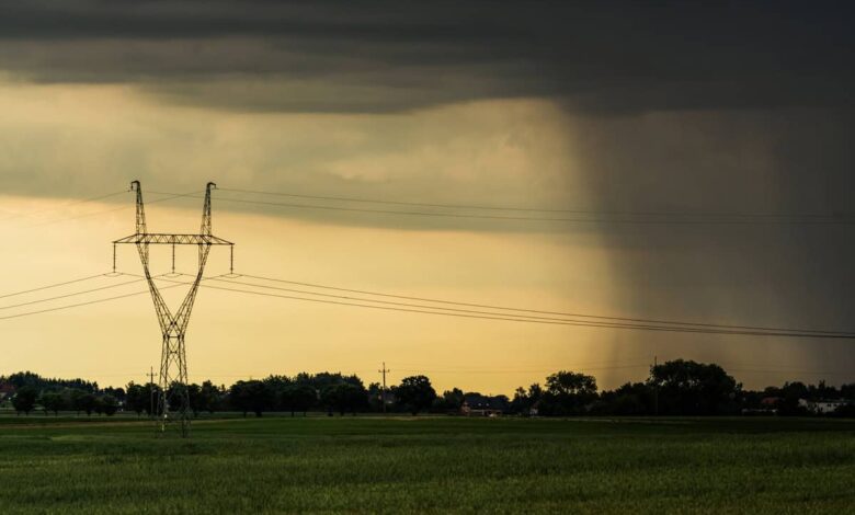 Inmet emite alerta amarelo de perigo de vento e temporais para o Sul e o Sudeste
