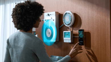 Novo sistema de música reúne toca-discos, leitor de CD e toca-fitas