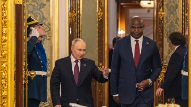 Putin elogia posições de Moçambique na ONU durante encontro com Chapo